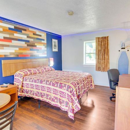 Scottish Inns Collinsville - Martinsville Екстериор снимка