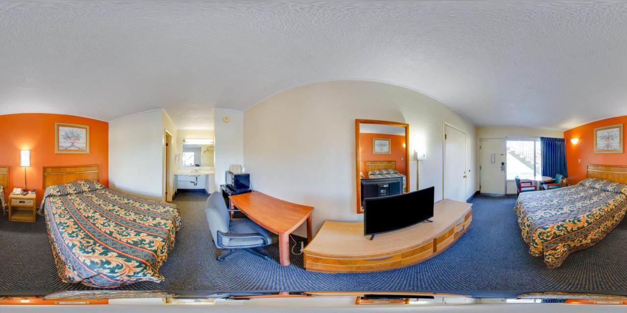 Scottish Inns Collinsville - Martinsville Екстериор снимка