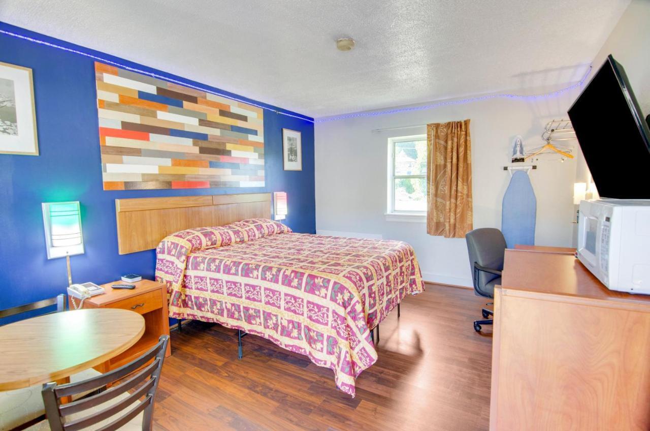Scottish Inns Collinsville - Martinsville Екстериор снимка