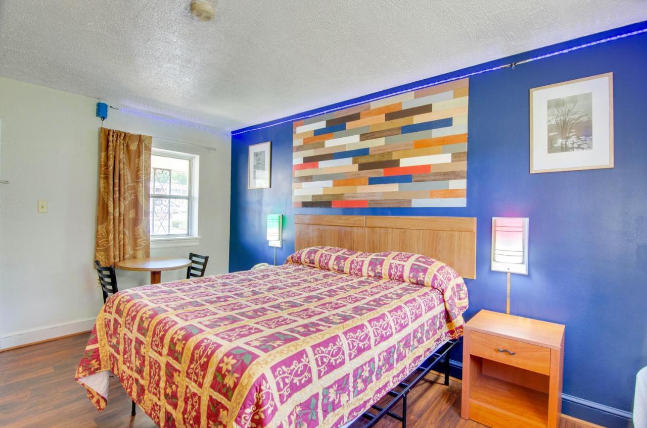 Scottish Inns Collinsville - Martinsville Екстериор снимка